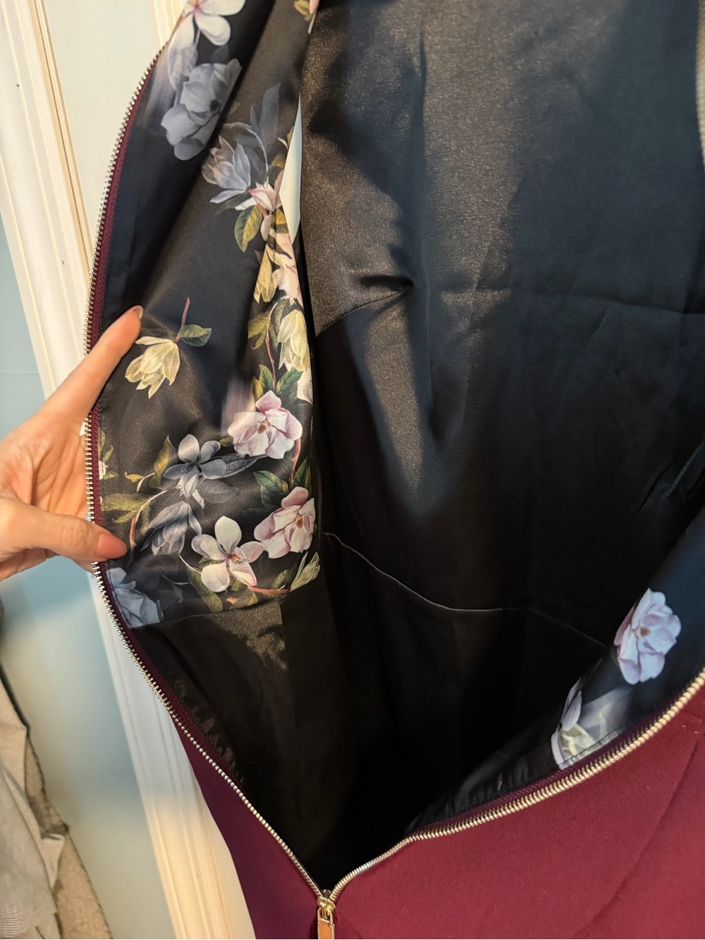 Ted Baker Sskyed Seam Detail Fitted Sheath Dress TB Size 3 US 8 Burgundy Office - Picture 10 of 11